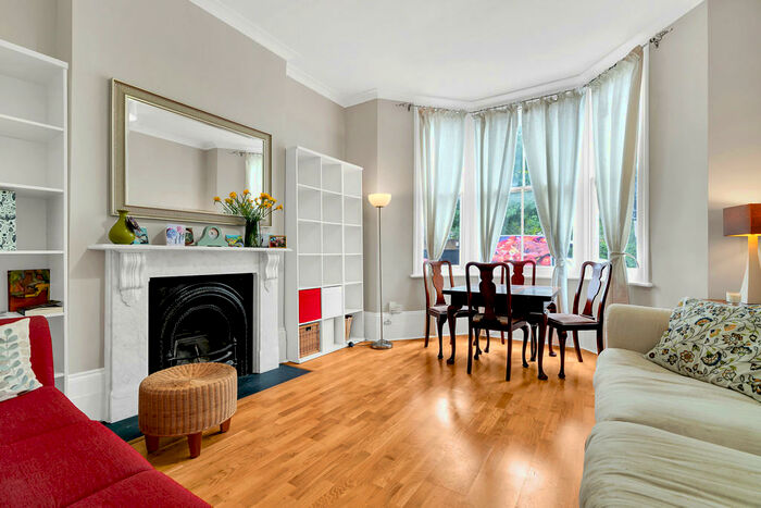 2 Bedroom Flat To Rent In Martineau Road, N5