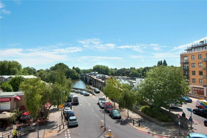 2 Bedroom Flat To Rent In Kew Bridge Road, Brentford, TW8