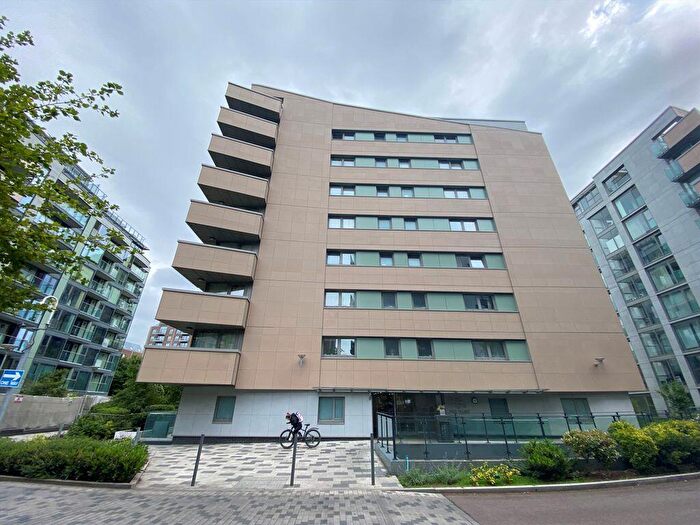 2 Bedroom Flat To Rent In Waterside Way, London, N17