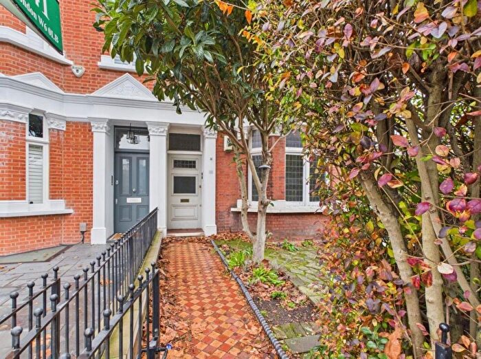 1 Bedroom Flat To Rent In Stamford Brook Road, Stamford Brook, W6