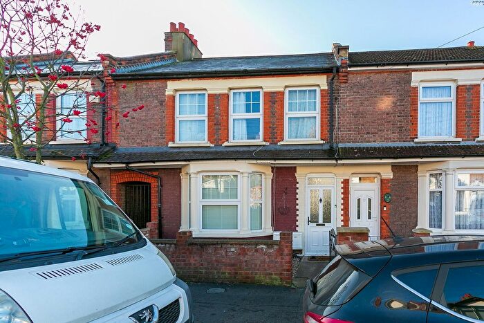 2 Bedroom Flat To Rent In , Watford, WD18