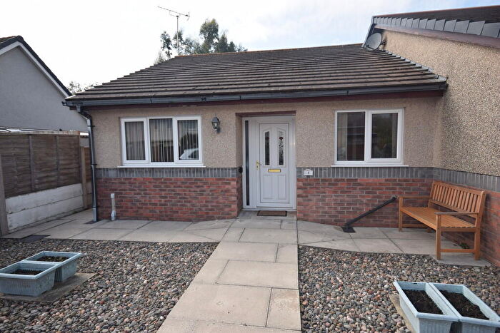 2 Bedroom Semi-Detached Bungalow For Sale In Abbots Vale, Barrow-in-Furness, LA13
