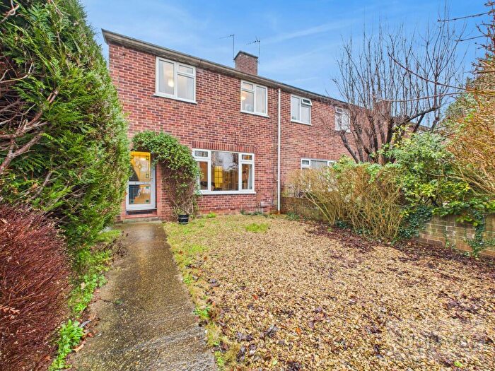 3 Bedroom Semi Detached House For Sale In St. Johns Road, Abingdon, OX14