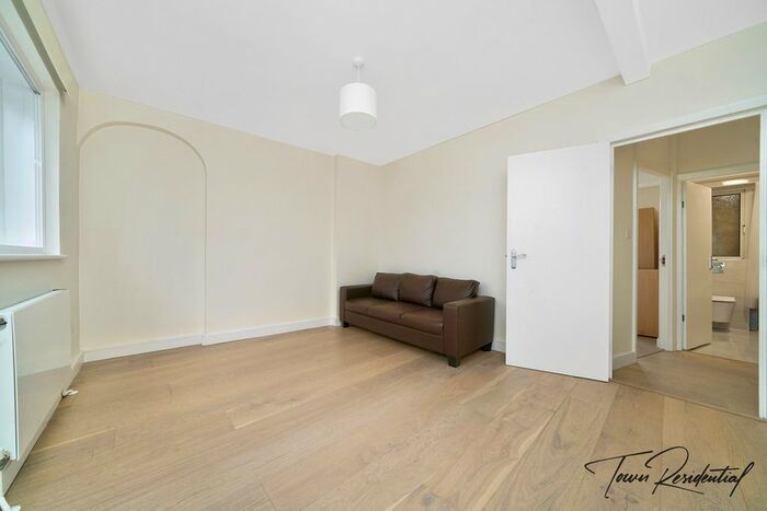 2 Bedroom Flat To Rent In Eversholt Street, London, NW1
