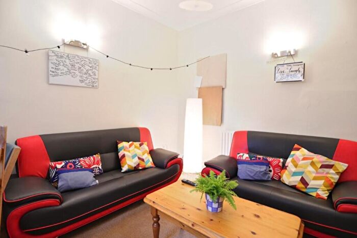 5 Bedroom Terraced House To Rent In Hoole Road, Sheffield, S10