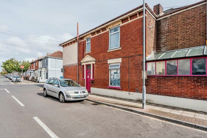 4 Bedroom End Of Terrace House For Sale In Widley Road, Portsmouth, PO2