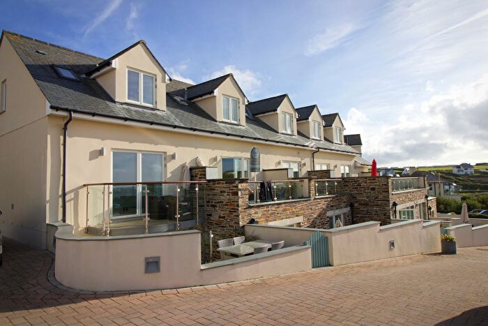 3 Bedroom End Of Terrace House To Rent In Ocean Blue, Treyarnon Bay, PL28