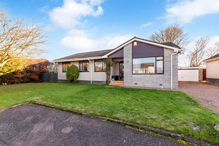 4 Bedroom Detached Bungalow For Sale In Braeview Crescent, Star, Glenrothes, KY7
