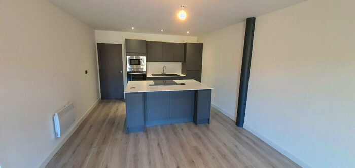 2 Bedroom Apartment To Rent In Conditioning House, Cape Street, Bradford, Yorkshire, BD1