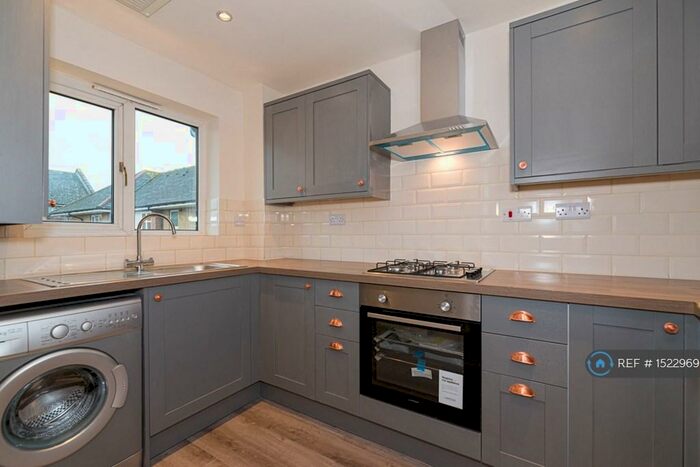 1 Bedroom Flat To Rent In Roma Court, London, SW12