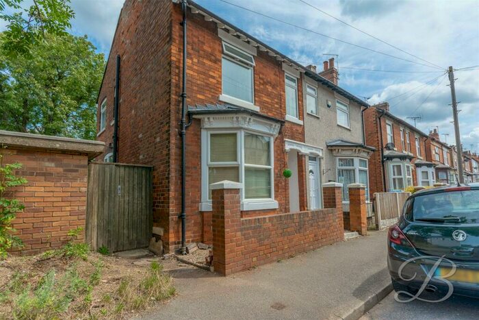 3 Bedroom Semi-Detached House To Rent In Murray Street, Mansfield, NG18
