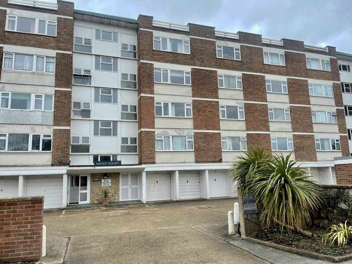 2 Bedroom Flat To Rent In Ward Court, Hayling Island., PO11
