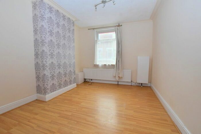 2 Bedroom Terraced House To Rent In Westland Street, Penkhull, ST4