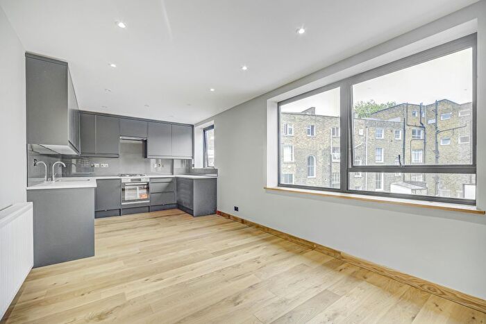 2 Bedroom Flat To Rent In Ring Court, The Cut, London, SE1