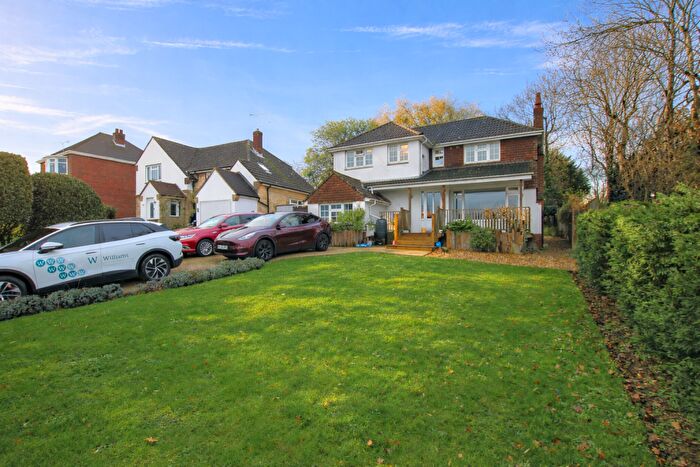 4 Bedroom Detached House To Rent In Spencer Road, Ryde, Isle Of Wight, PO33