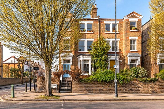 2 Bedroom Flat To Rent In Brondesbury Road, Queen's Park, NW6