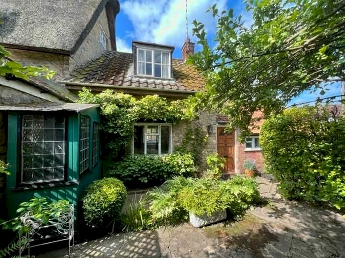 2 Bedroom End Of Terrace House To Rent In Gold Street, Podington, NN29