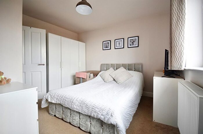 3 Bedroom Terraced House For Sale In Elphinstone Road, Hastings, TN34