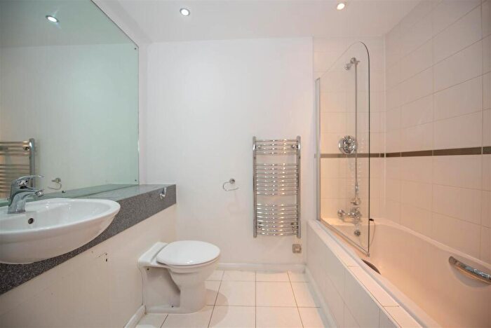 2 Bedroom Apartment To Rent In One Fletchergate, NG1