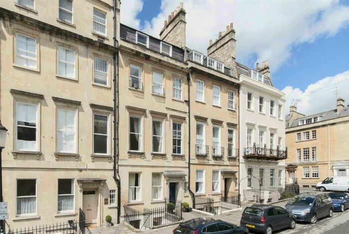 2 Bedroom Apartment To Rent In Catharine Place, Bath, BA1