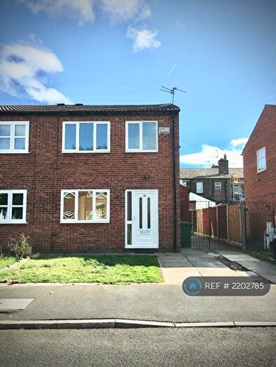 3 Bedroom Semi-Detached House To Rent In Quarry Close, Liverpool, L13