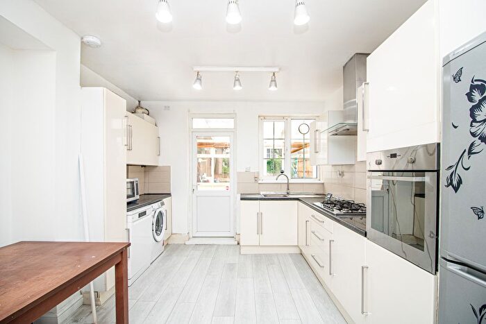 3 Bedroom Terraced House To Rent In Southcroft Road, London, SW17