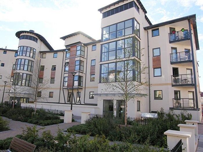 2 Bedroom Apartment To Rent In Mistletoe Court, Old Town, SN1