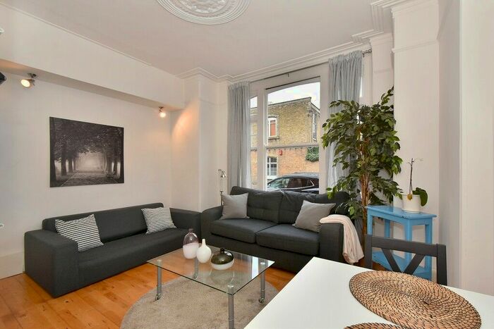 1 Bedroom Flat To Rent In Buer Road, Fulham, SW6