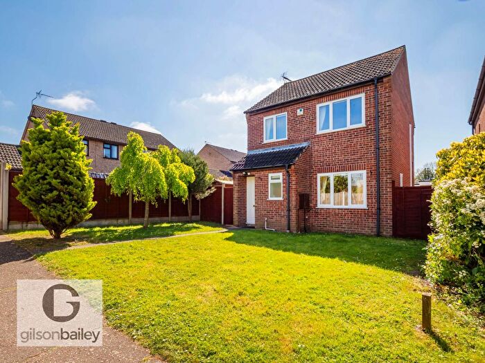 3 Bedroom Detached House For Sale In Highview Close, Blofield, NR13