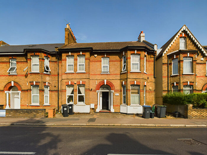 Flat To Rent In College Road, Bromley, Kent, BR1