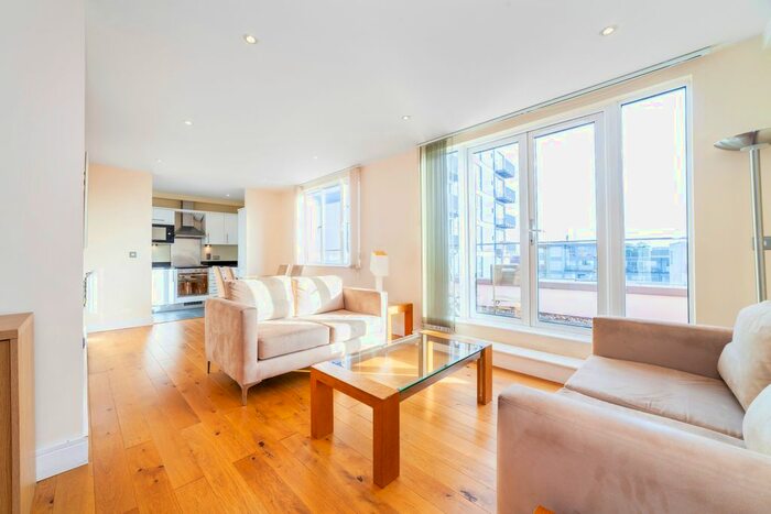 2 Bedroom Flat To Rent In Long Lane, London, SE1