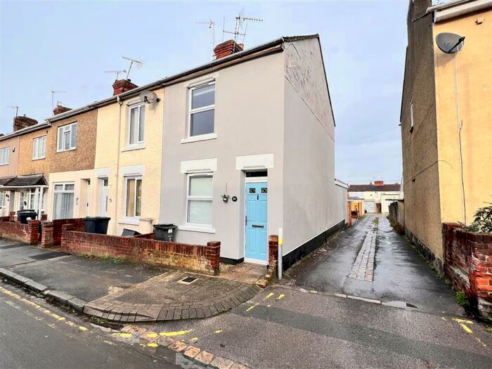 2 Bedroom Terraced House To Rent In Edinburgh Street, Gorse Hill, Swindon, SN2
