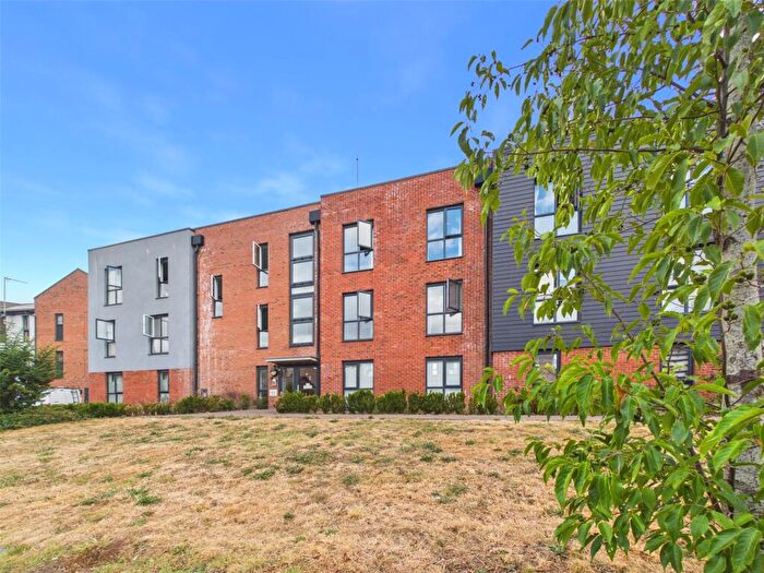 1 Bedroom Apartment For Sale In Burrows Close, Gloucester, Gloucestershire, GL2
