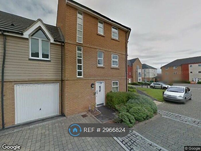2 Bedroom Flat To Rent In Bradley Stoke, Bristol, BS32