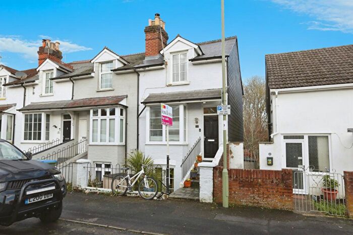 3 Bedroom End Of Terrace House For Sale In Paxton Road, Fareham, PO14