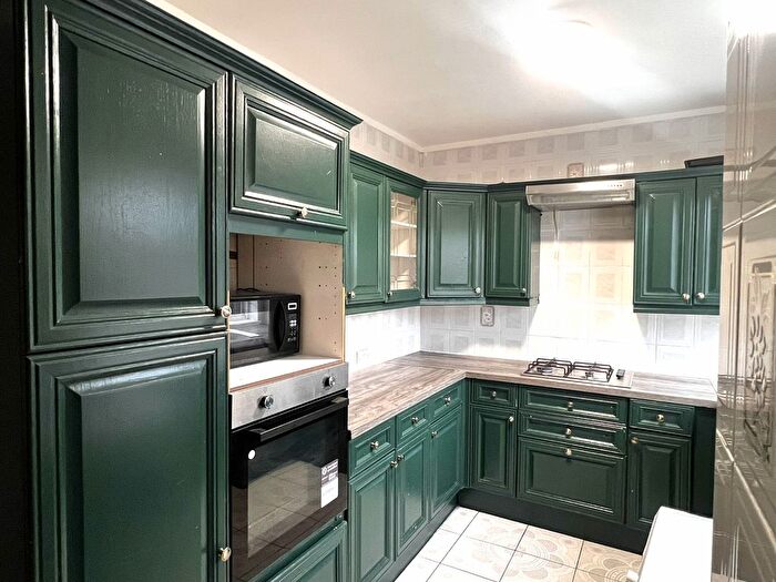 3 Bedroom End Terrace House To Rent In Penfold Road, Edmonton, N9