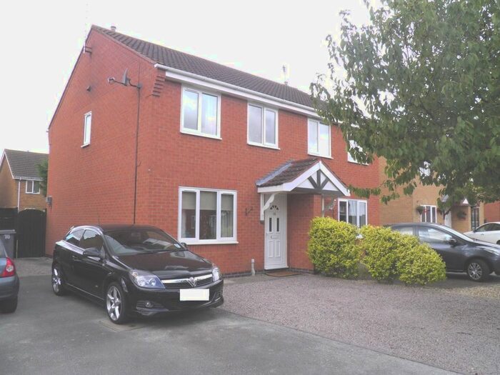 3 Bedroom Semi-Detached House To Rent In Wetherby Close, Bourne, PE10