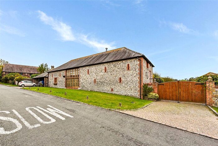 4 Bedroom Barn Conversion For Sale In Warningcamp, Arundel, West Sussex, BN18