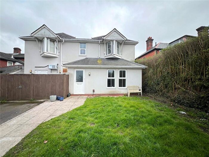 Studio To Rent In St Johns Road, Hedge End, Southampton, Hampshire, SO30