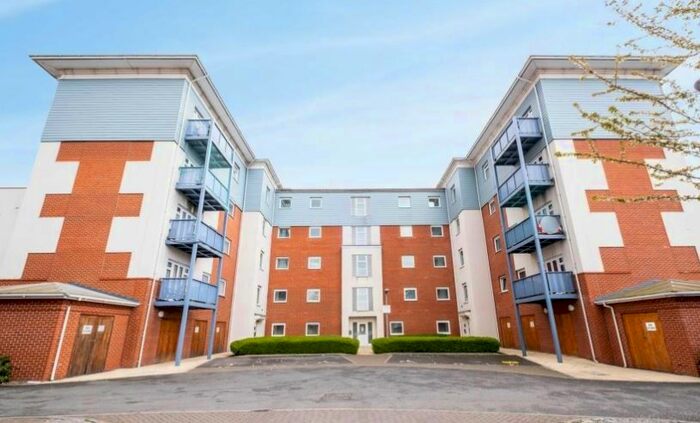2 Bedroom Flat To Rent In Wraysbury Drive, West Drayton, UB7