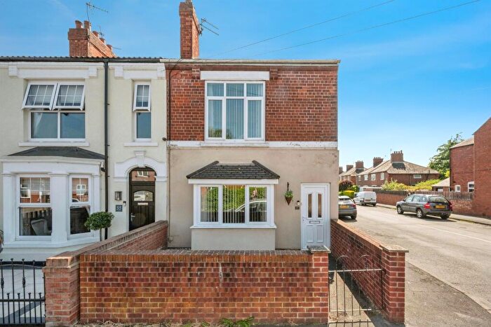 4 Bedroom End Of Terrace House For Sale In North Eastern Road, Thorne, Doncaster, DN8