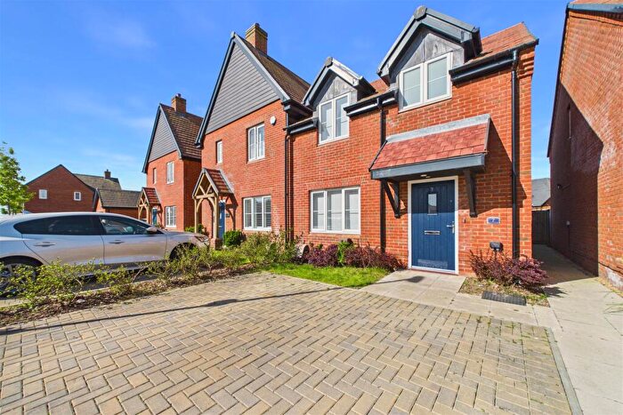 3 Bedroom Semi Detached House To Rent In Water Meadows Way, Bognor Regis, PO21