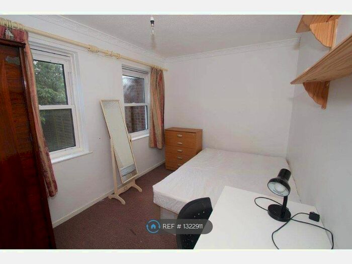 4 Bedroom Terraced House To Rent In Macbeth Close, Colchester, CO4