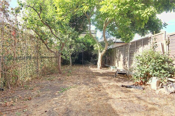 3 Bedroom Terraced House To Rent In Lincoln Road, Enfield, Greater London, EN1