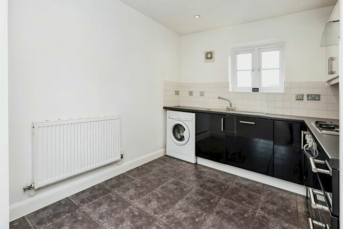 2 Bedroom Flat For Sale In George Road, Halesowen, B63