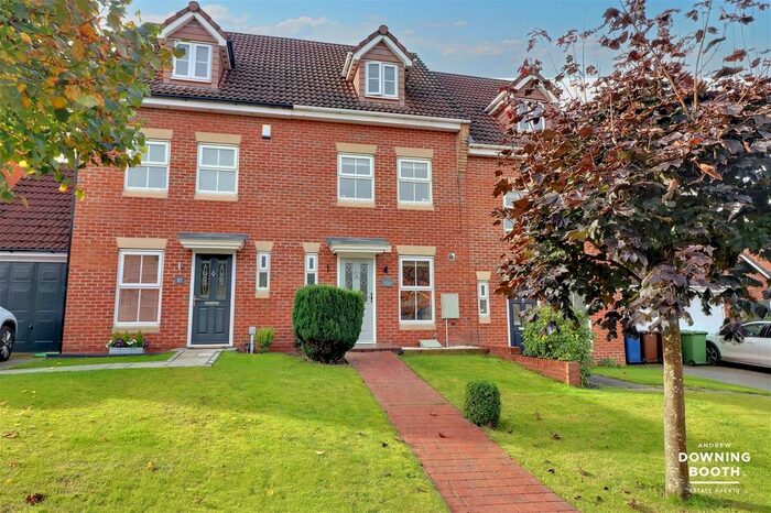3 Bedroom Terraced House For Sale In Elizabethan Way, Rugeley, WS15