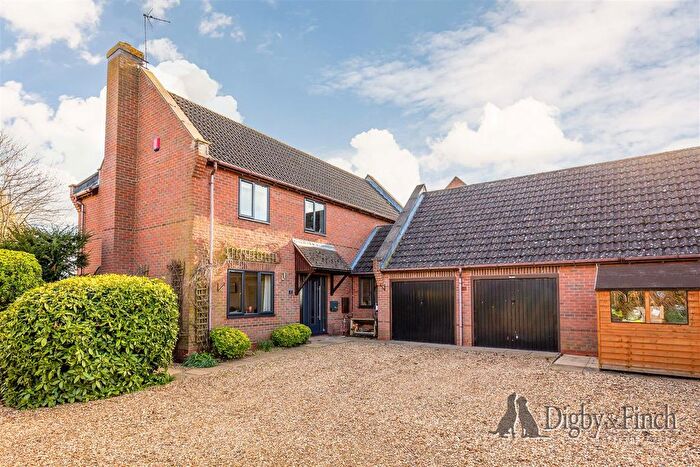 4 Bedroom Property For Sale In Farriers Way, Carlby, Stamford, PE9