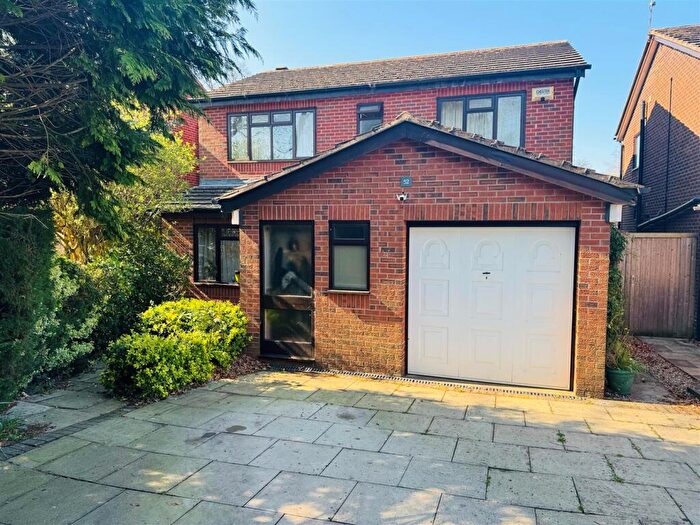 4 Bedroom Detached House For Sale In Wealstone Lane, Upton, CH2
