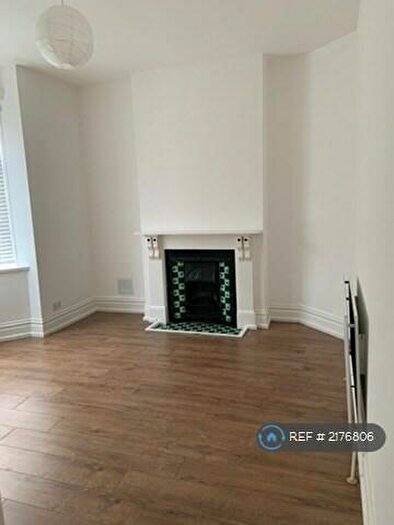 1 Bedroom Flat To Rent In Eden House Road, Sunderland, SR4