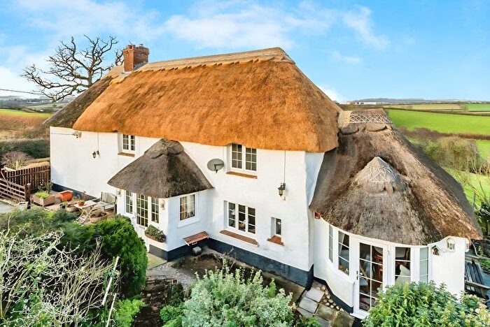 3 Bedroom Semi Detached House For Sale In Clyst Honiton, Exeter, EX5